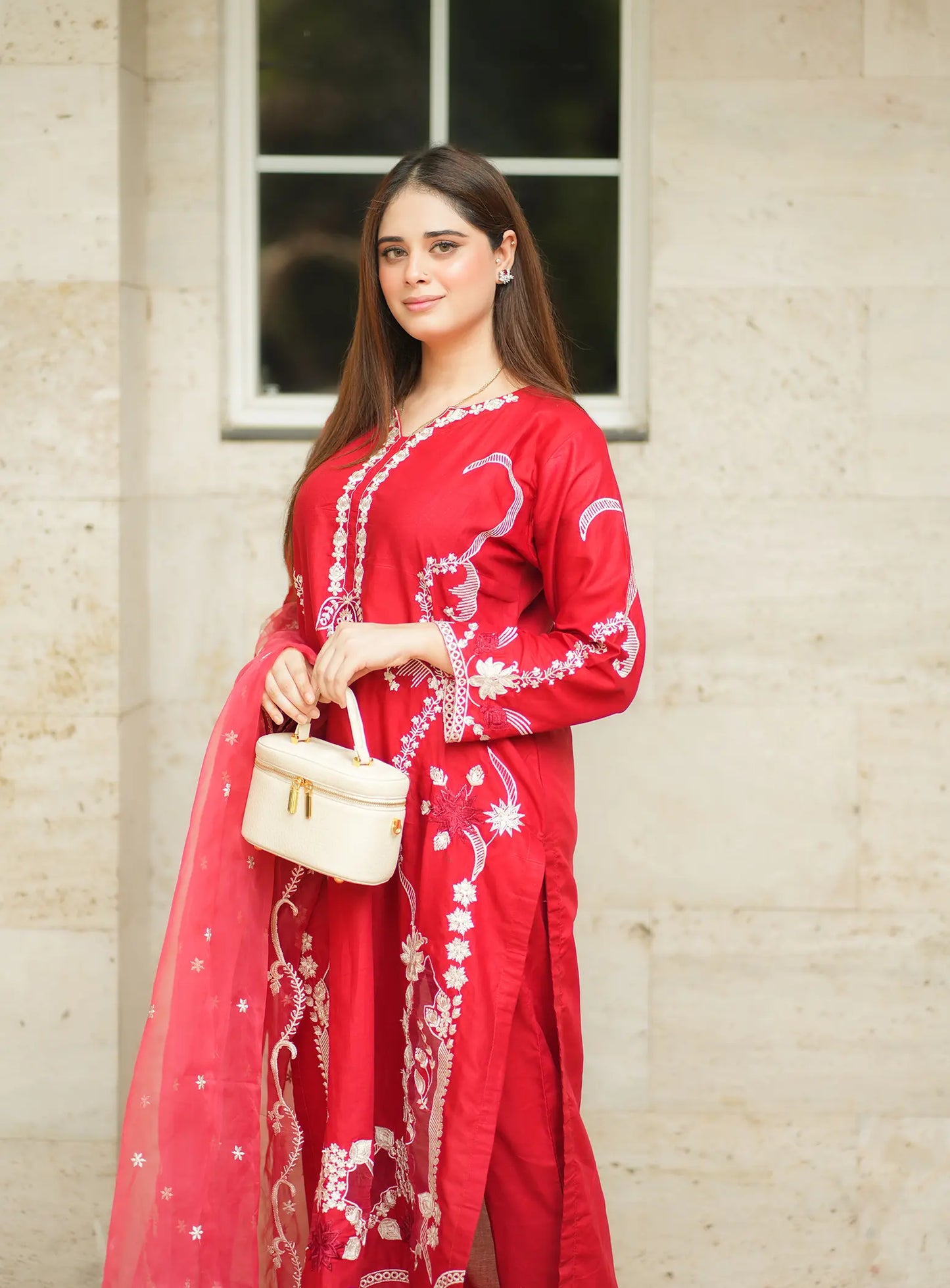 Red Reverie 3pcs